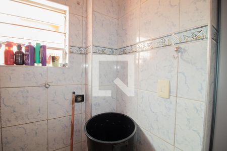 Casa à venda com 300m², 4 quartos e 6 vagasBanheiro da Suíte 1