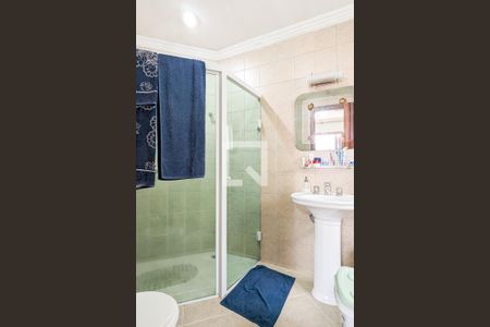 Casa à venda com 347m², 4 quartos e 4 vagasBanheiro da suíte 1