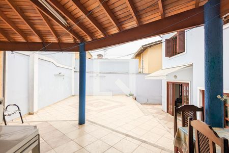 Casa à venda com 347m², 4 quartos e 4 vagasChurrasqueira e quintal