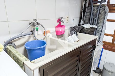 Casa à venda com 347m², 4 quartos e 4 vagasÁrea de serviço