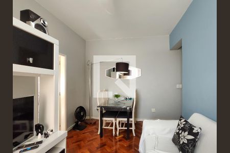 Sala de apartamento à venda com 2 quartos, 60m² em Vila Isabel, Rio de Janeiro