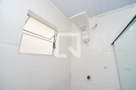 Casa à venda com 280m², 2 quartos e 2 vagasBanheiro 1