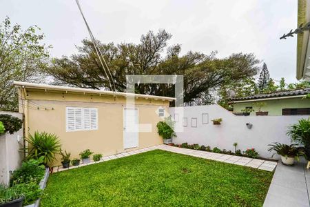 Casa à venda com 280m², 2 quartos e 2 vagasJardim/Lavanderia