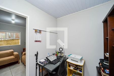 Casa à venda com 280m², 2 quartos e 2 vagasEscritório