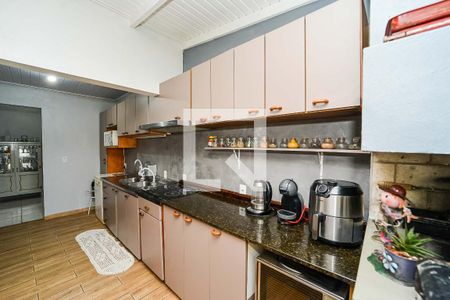 Casa à venda com 280m², 2 quartos e 2 vagasCozinha