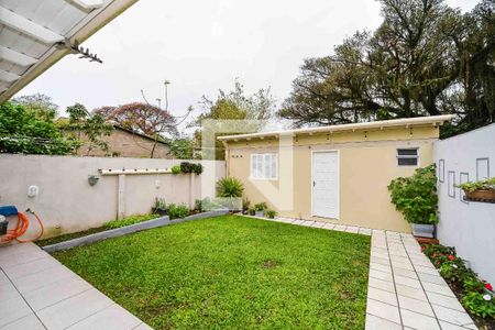 Casa à venda com 280m², 2 quartos e 2 vagasJardim/Lavanderia