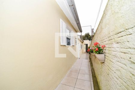 Casa à venda com 280m², 2 quartos e 2 vagasLateral Casa