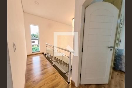 Casa à venda com 280m², 4 quartos e 10 vagasCorredores Interno