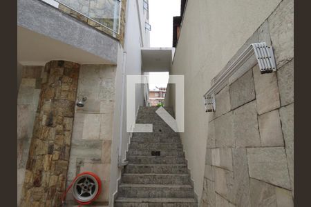 Casa à venda com 280m², 4 quartos e 10 vagasCorredor Externo