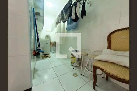 Casa à venda com 280m², 4 quartos e 10 vagasÁrea de Serviço