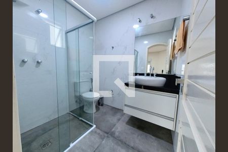 Casa à venda com 280m², 4 quartos e 10 vagasBanheiro Quarto 2