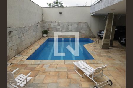 Casa à venda com 280m², 4 quartos e 10 vagasQuintal - Piscina