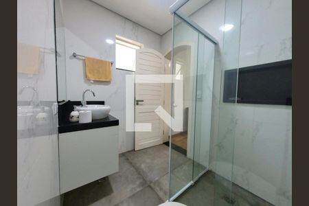 Casa à venda com 280m², 4 quartos e 10 vagasBanheiro Quarto 2