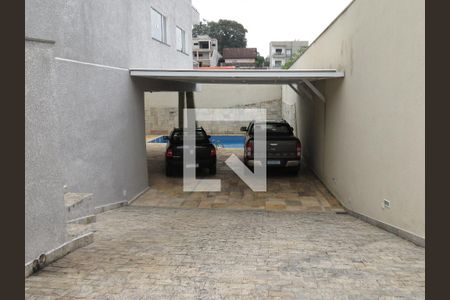 Casa à venda com 280m², 4 quartos e 10 vagasCorredor Externo Entrada Garagem