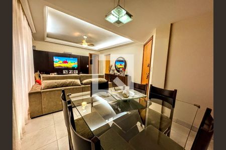Sala  de apartamento à venda com 3 quartos, 144m² em União, Belo Horizonte