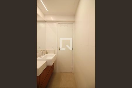 Apartamento à venda com 96m², 3 quartos e 2 vagasBanheiro Social