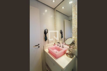 Apartamento à venda com 72m², 2 quartos e 2 vagasBanheiro da Suíte 2