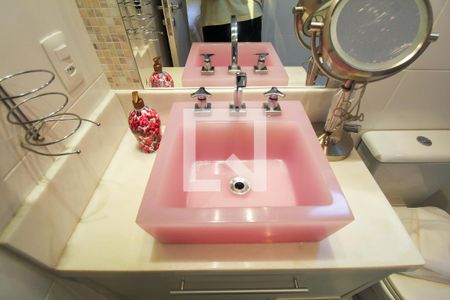 Apartamento à venda com 72m², 2 quartos e 2 vagasBanheiro da Suíte 2