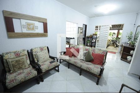 Sala de casa para alugar com 2 quartos, 70m² em Residential Eli Forte, Goiânia