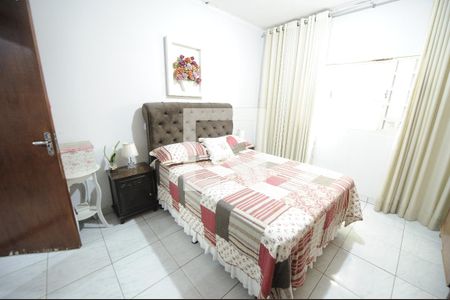 Quarto de casa para alugar com 2 quartos, 70m² em Residential Eli Forte, Goiânia