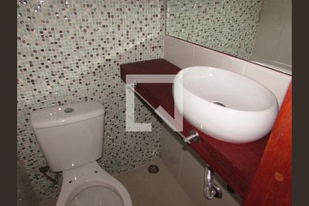 Banheiro de casa para alugar com 2 quartos, 150m² em Raposo Tavares, São Paulo