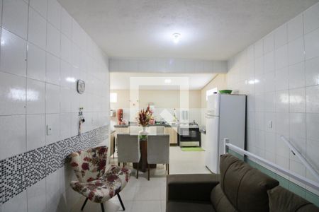 Casa à venda com 180m², 3 quartos e 5 vagasCasa 2 - Sala 2