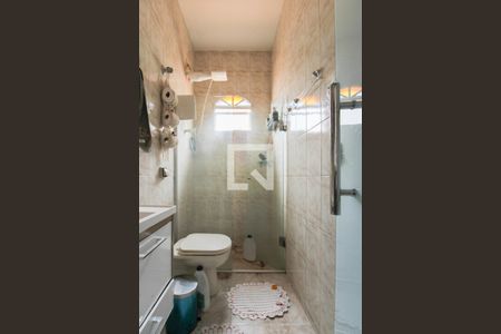 Casa à venda com 180m², 3 quartos e 5 vagasCasa 2 - Banheiro Social