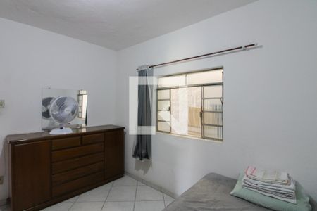 Casa à venda com 180m², 3 quartos e 5 vagasQuarto 1 - Casa 1