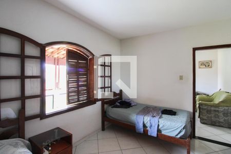 Casa à venda com 180m², 3 quartos e 5 vagasQuarto 2 - Casa 1