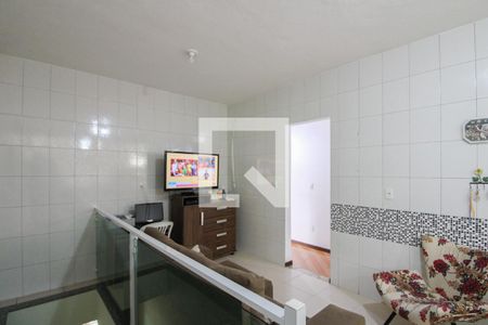 Casa à venda com 180m², 3 quartos e 5 vagasCasa 2 - Sala 2