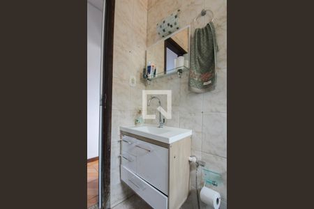 Casa à venda com 180m², 3 quartos e 5 vagasCasa 2 - Banheiro Social