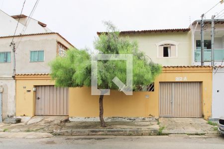 Casa à venda com 180m², 3 quartos e 5 vagasFachada