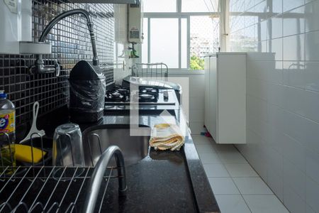Apartamento para alugar com 69m², 2 quartos e 1 vaga Apartamento para alugar com 69m², 2 quartos e 1 vagaCozinha - Armários