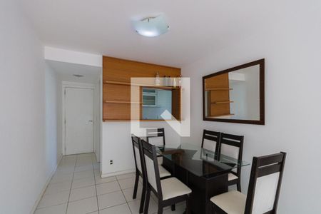 Sala de apartamento para alugar com 2 quartos, 77m² em Jacarepaguá, Rio de Janeiro