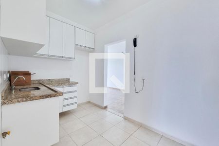 Apartamento para alugar com 77m², 3 quartos e 2 vagas Apartamento para alugar com 77m², 3 quartos e 2 vagasCozinha