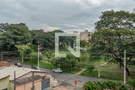 Vista Sala  de apartamento à venda com 3 quartos, 75m² em Vila Guararapes, Campinas