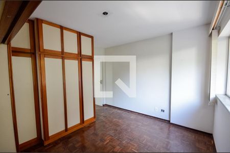 Apartamento à venda com 126m², 3 quartos e 2 vagasSuíte