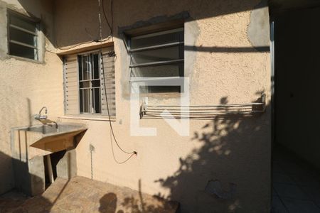 Casa para alugar com 60m², 1 quarto e sem vagaQuintal