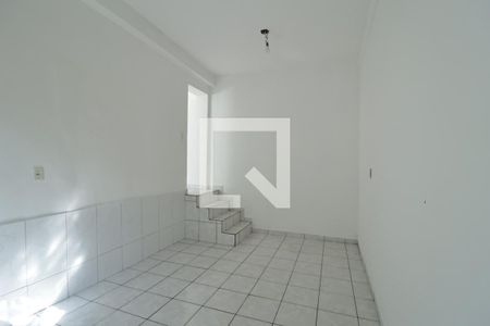 Quarto de casa para alugar com 1 quarto, 60m² em Vila Basileia, São Paulo