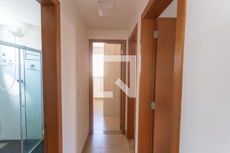Corredor de apartamento à venda com 3 quartos, 68m² em Sagrada Família, Belo Horizonte