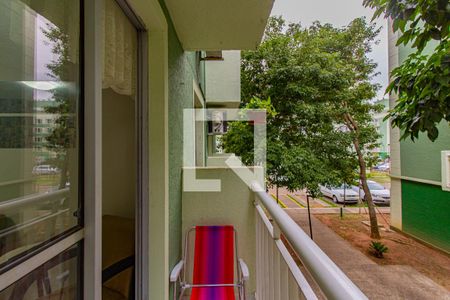 sacada da sala de apartamento para alugar com 3 quartos, 50m² em Estância Velha, Canoas