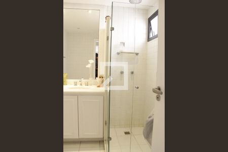 Apartamento à venda com 700m², 6 quartos e 3 vagasBanheiro Quarto 6 suíte