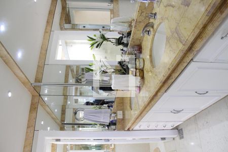 Apartamento à venda com 700m², 6 quartos e 3 vagasBanheiro Quarto 6 suíte