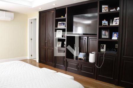 Apartamento à venda com 700m², 6 quartos e 3 vagasQuarto 6 suíte