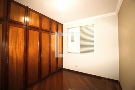 Quarto  de apartamento à venda com 3 quartos, 210m² em Santa Cruz, Belo Horizonte