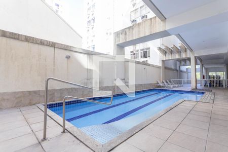 Apartamento para alugar com 171m², 2 quartos e 1 vaga Apartamento para alugar com 171m², 2 quartos e 1 vagaÁrea comum - Piscina