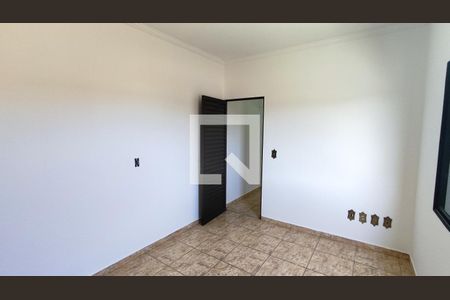 Casa à venda com 259m², 3 quartos e 2 vagasQuarto 3