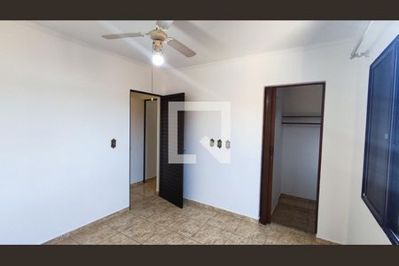 Casa à venda com 259m², 3 quartos e 2 vagasQuarto 2