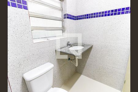 Apartamento para alugar com 49m², 2 quartos e sem vaga Apartamento para alugar com 49m², 2 quartos e sem vagaBanheiro