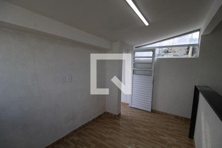 Sala / Cozinha de casa para alugar com 1 quarto, 45m² em Vila Gustavo, São Paulo